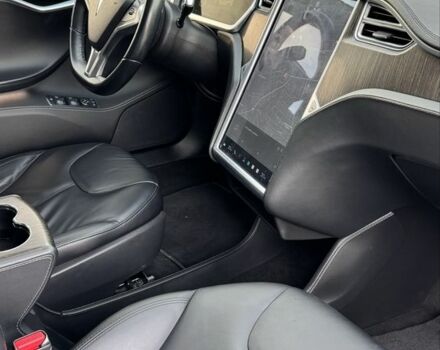 Белый Тесла Модель С, объемом двигателя 0 л и пробегом 189 тыс. км за 15700 $, фото 19 на Automoto.ua