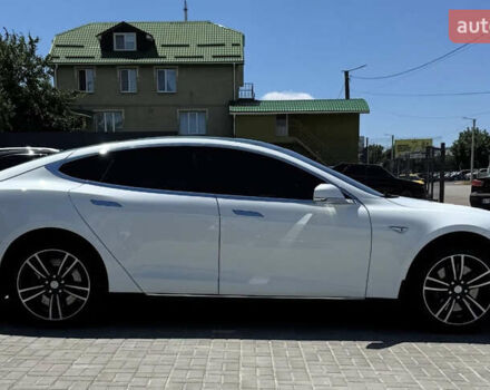 Белый Тесла Модель С, объемом двигателя 0 л и пробегом 186 тыс. км за 15700 $, фото 10 на Automoto.ua