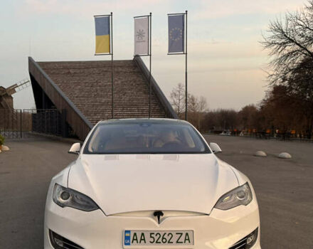 Білий Тесла Модель С, об'ємом двигуна 0 л та пробігом 108 тис. км за 14200 $, фото 2 на Automoto.ua