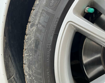 Белый Тесла Модель С, объемом двигателя 0 л и пробегом 162 тыс. км за 13990 $, фото 25 на Automoto.ua