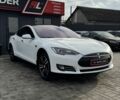 Белый Тесла Модель С, объемом двигателя 0 л и пробегом 189 тыс. км за 15700 $, фото 1 на Automoto.ua