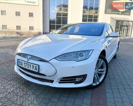 Білий Тесла Модель С, об'ємом двигуна 0 л та пробігом 213 тис. км за 13500 $, фото 10 на Automoto.ua