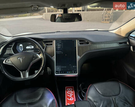 Білий Тесла Модель С, об'ємом двигуна 0 л та пробігом 170 тис. км за 13500 $, фото 12 на Automoto.ua