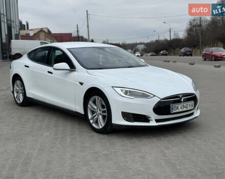 Белый Тесла Модель С, объемом двигателя 0 л и пробегом 257 тыс. км за 14550 $, фото 10 на Automoto.ua