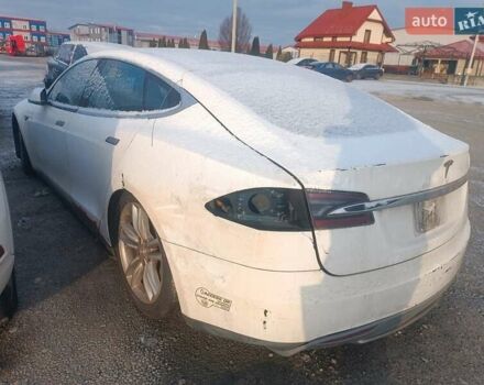 Білий Тесла Модель С, об'ємом двигуна 0 л та пробігом 155 тис. км за 4999 $, фото 4 на Automoto.ua