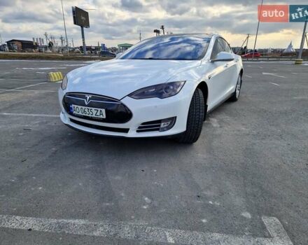 Белый Тесла Модель С, объемом двигателя 0 л и пробегом 201 тыс. км за 11500 $, фото 1 на Automoto.ua