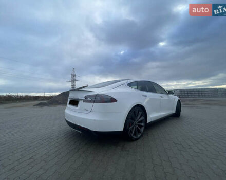 Белый Тесла Модель С, объемом двигателя 0 л и пробегом 246 тыс. км за 18500 $, фото 4 на Automoto.ua