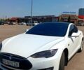 Белый Тесла Модель С, объемом двигателя 0 л и пробегом 238 тыс. км за 13500 $, фото 1 на Automoto.ua