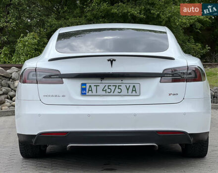 Белый Тесла Модель С, объемом двигателя 0 л и пробегом 189 тыс. км за 12999 $, фото 5 на Automoto.ua