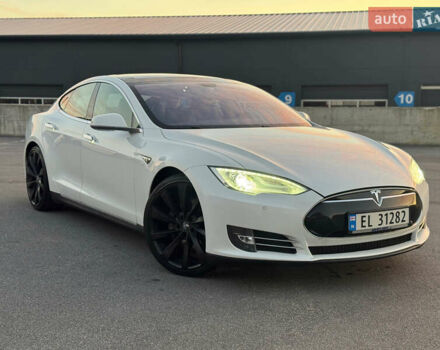 Білий Тесла Модель С, об'ємом двигуна 0 л та пробігом 170 тис. км за 13500 $, фото 7 на Automoto.ua