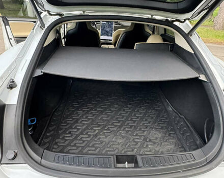 Білий Тесла Модель С, об'ємом двигуна 0 л та пробігом 169 тис. км за 14399 $, фото 14 на Automoto.ua