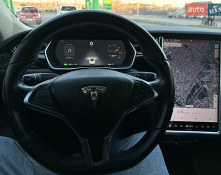 Белый Тесла Модель С, объемом двигателя 0 л и пробегом 140 тыс. км за 17100 $, фото 1 на Automoto.ua