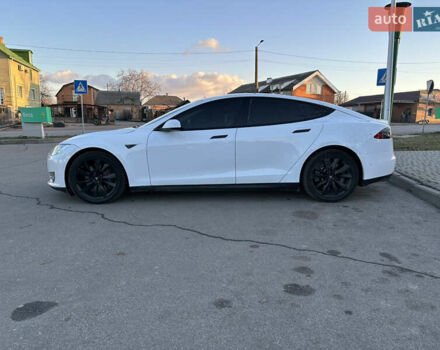 Белый Тесла Модель С, объемом двигателя 0 л и пробегом 140 тыс. км за 17100 $, фото 4 на Automoto.ua