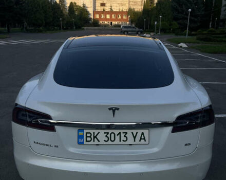 Білий Тесла Модель С, об'ємом двигуна 0 л та пробігом 249 тис. км за 13500 $, фото 6 на Automoto.ua