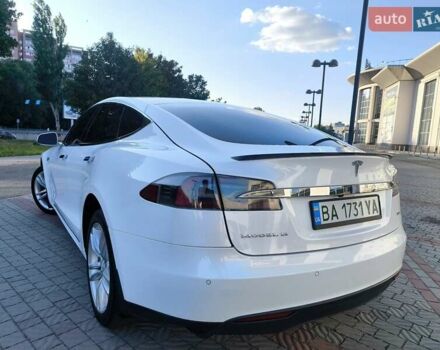 Білий Тесла Модель С, об'ємом двигуна 0 л та пробігом 213 тис. км за 13500 $, фото 5 на Automoto.ua