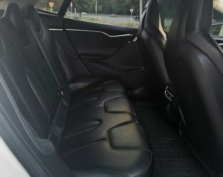 Белый Тесла Модель С, объемом двигателя 0 л и пробегом 213 тыс. км за 11900 $, фото 18 на Automoto.ua