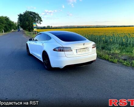 Білий Тесла Модель С, об'ємом двигуна 0 л та пробігом 168 тис. км за 14500 $, фото 2 на Automoto.ua