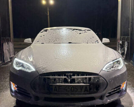 Белый Тесла Модель С, объемом двигателя 0 л и пробегом 150 тыс. км за 17000 $, фото 10 на Automoto.ua