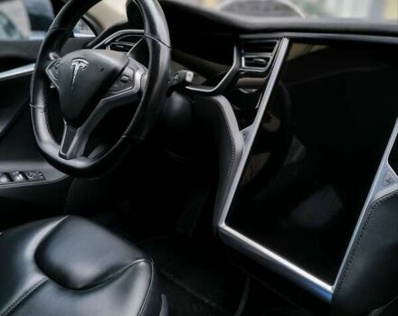 Белый Тесла Модель С, объемом двигателя 0 л и пробегом 116 тыс. км за 16000 $, фото 22 на Automoto.ua