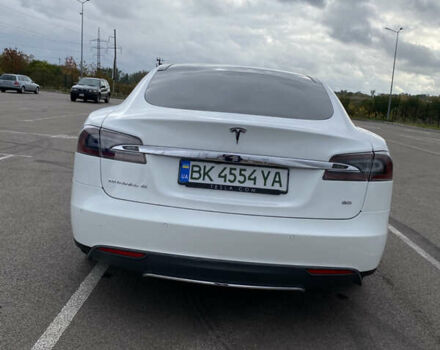 Білий Тесла Модель С, об'ємом двигуна 0 л та пробігом 165 тис. км за 14550 $, фото 11 на Automoto.ua