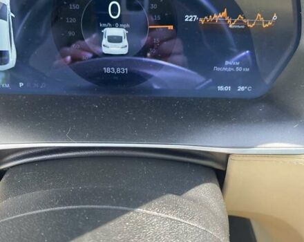 Білий Тесла Модель С, об'ємом двигуна 0 л та пробігом 183 тис. км за 13000 $, фото 7 на Automoto.ua