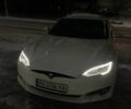 Білий Тесла Модель С, об'ємом двигуна 0 л та пробігом 150 тис. км за 16800 $, фото 1 на Automoto.ua