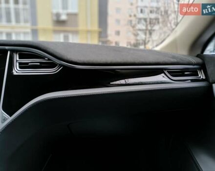 Белый Тесла Модель С, объемом двигателя 0 л и пробегом 116 тыс. км за 16000 $, фото 27 на Automoto.ua