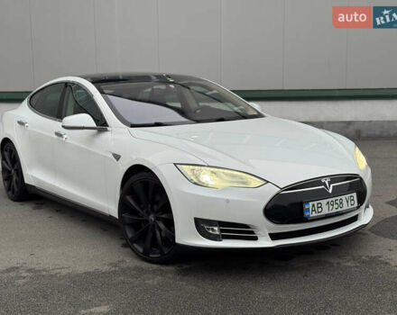 Белый Тесла Модель С, объемом двигателя 0 л и пробегом 80 тыс. км за 13500 $, фото 6 на Automoto.ua