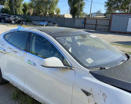 Білий Тесла Модель С, об'ємом двигуна 0 л та пробігом 163 тис. км за 8700 $, фото 5 на Automoto.ua