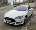 Белый Тесла Модель С, объемом двигателя 0 л и пробегом 150 тыс. км за 17000 $, фото 1 на Automoto.ua