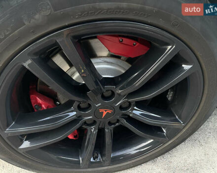 Білий Тесла Модель С, об'ємом двигуна 0 л та пробігом 249 тис. км за 13500 $, фото 4 на Automoto.ua