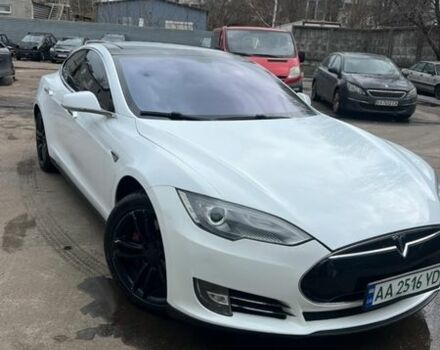 Белый Тесла Модель С, объемом двигателя 0 л и пробегом 241 тыс. км за 10499 $, фото 1 на Automoto.ua