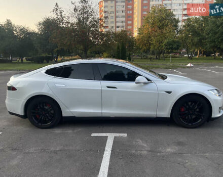 Білий Тесла Модель С, об'ємом двигуна 0 л та пробігом 249 тис. км за 13500 $, фото 3 на Automoto.ua