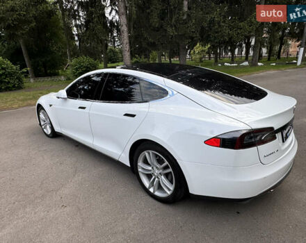 Білий Тесла Модель С, об'ємом двигуна 0 л та пробігом 169 тис. км за 14399 $, фото 2 на Automoto.ua