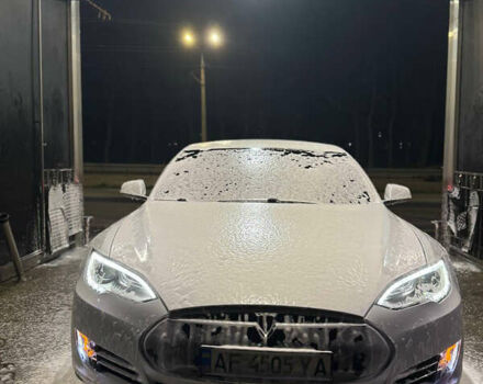 Белый Тесла Модель С, объемом двигателя 0 л и пробегом 150 тыс. км за 17000 $, фото 12 на Automoto.ua