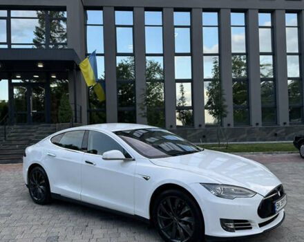 Белый Тесла Модель С, объемом двигателя 0 л и пробегом 108 тыс. км за 16500 $, фото 5 на Automoto.ua