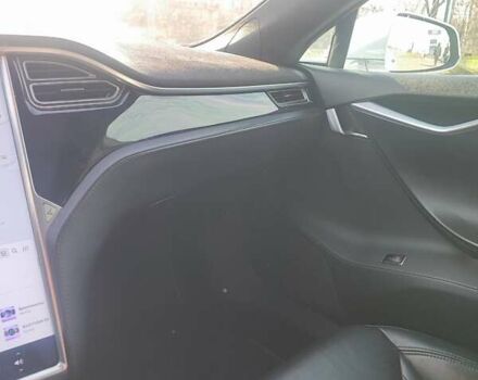 Белый Тесла Модель С, объемом двигателя 0 л и пробегом 210 тыс. км за 14500 $, фото 14 на Automoto.ua