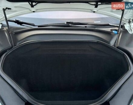 Білий Тесла Модель С, об'ємом двигуна 0 л та пробігом 470 тис. км за 13700 $, фото 64 на Automoto.ua