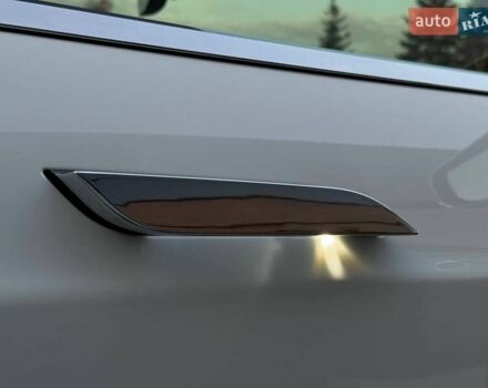 Білий Тесла Модель С, об'ємом двигуна 0 л та пробігом 470 тис. км за 13700 $, фото 49 на Automoto.ua