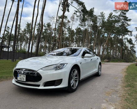 Тесла Модель С 2015 в Житомире на Automoto.ua Белый Тесла Модель С, объемом двигателя 0 л и пробегом 97 тыс. км за 14500 $, фото 1 на Automoto.ua