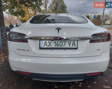 Белый Тесла Модель С, объемом двигателя 0 л и пробегом 120 тыс. км за 16100 $, фото 2 на Automoto.ua