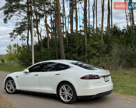 Тесла Модель С 2015 в Житомире на Automoto.ua Белый Тесла Модель С, объемом двигателя 0 л и пробегом 97 тыс. км за 14500 $, фото 8 на Automoto.ua