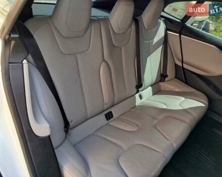 Білий Тесла Модель С, об'ємом двигуна 0 л та пробігом 253 тис. км за 15000 $, фото 13 на Automoto.ua