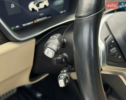 Білий Тесла Модель С, об'ємом двигуна 0 л та пробігом 111 тис. км за 16000 $, фото 16 на Automoto.ua