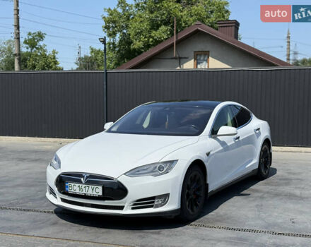 Белый Тесла Модель С, объемом двигателя 0 л и пробегом 156 тыс. км за 20000 $, фото 7 на Automoto.ua