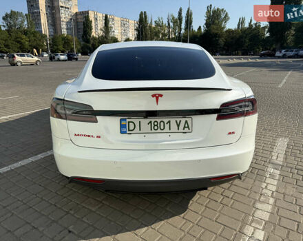 Белый Тесла Модель С, объемом двигателя 0 л и пробегом 86 тыс. км за 16500 $, фото 6 на Automoto.ua