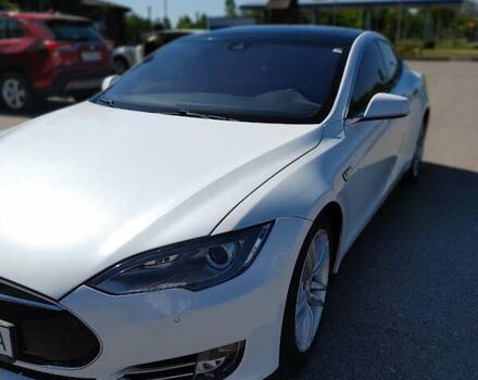 Білий Тесла Модель С, об'ємом двигуна 0 л та пробігом 127 тис. км за 39900 $, фото 17 на Automoto.ua