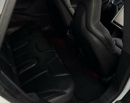 Білий Тесла Модель С, об'ємом двигуна 0 л та пробігом 144 тис. км за 16500 $, фото 22 на Automoto.ua