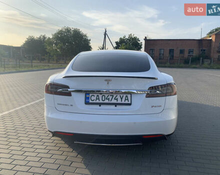 Белый Тесла Модель С, объемом двигателя 0 л и пробегом 106 тыс. км за 17300 $, фото 7 на Automoto.ua