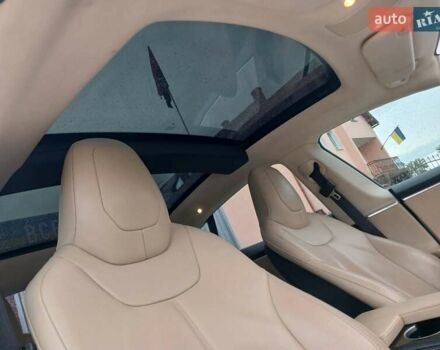 Белый Тесла Модель С, объемом двигателя 0 л и пробегом 135 тыс. км за 14500 $, фото 19 на Automoto.ua